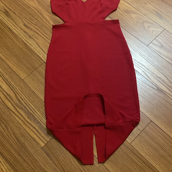 A’Gaci woman’s cut out stringy spaghetti strap back, zipper closure red dress - Picture 13 of 14